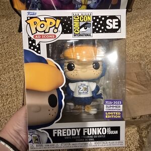 Funko Pop Freddy Funko As Toucan